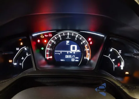 2018 Honda Civic Sport z USA, uszkodzony, nr VIN SHHFK7H49JU408440